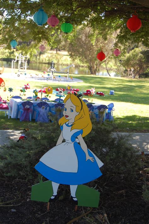 alice in wonderland table cover